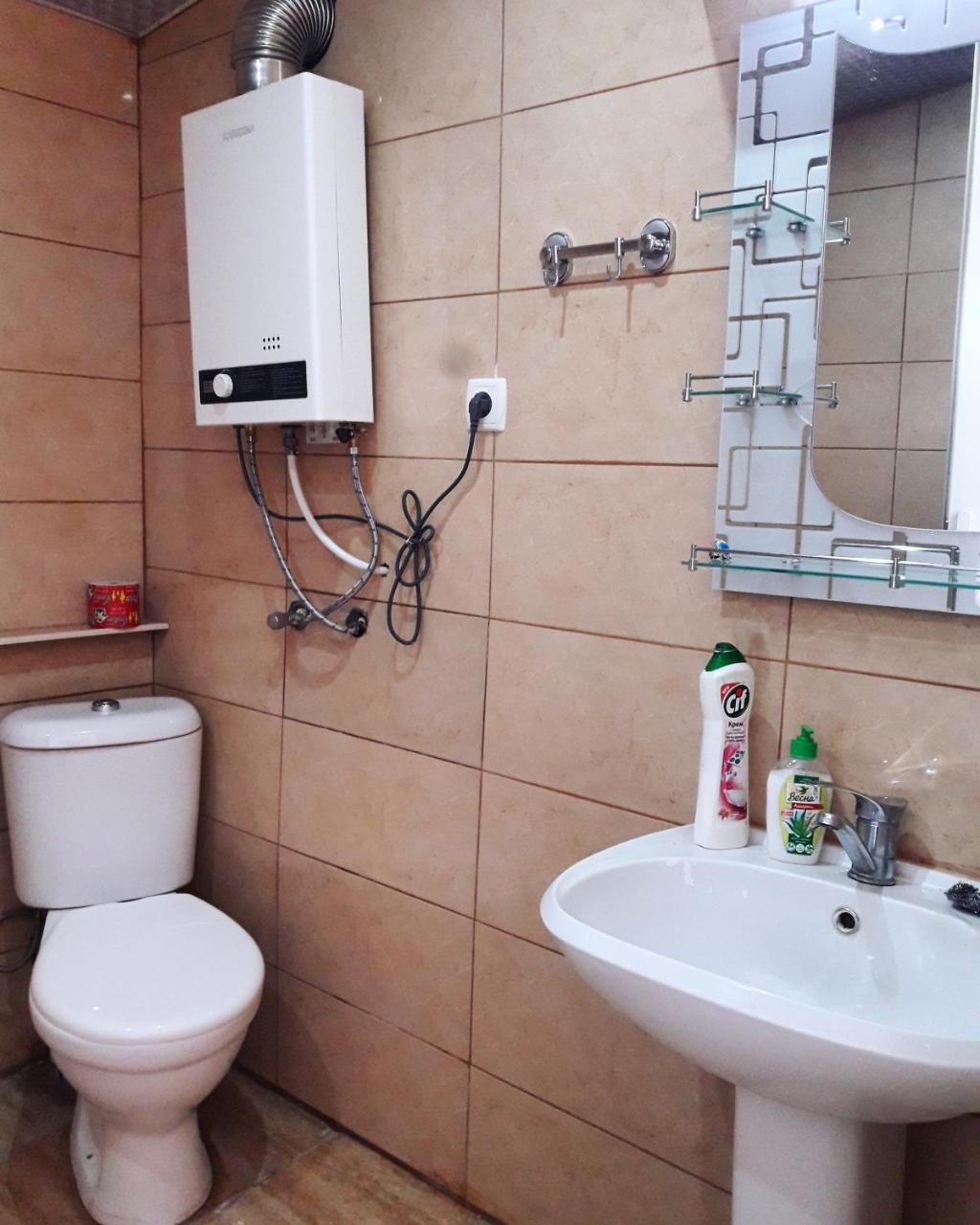 Guesthouse Ttt Tbilisi Buitenkant foto